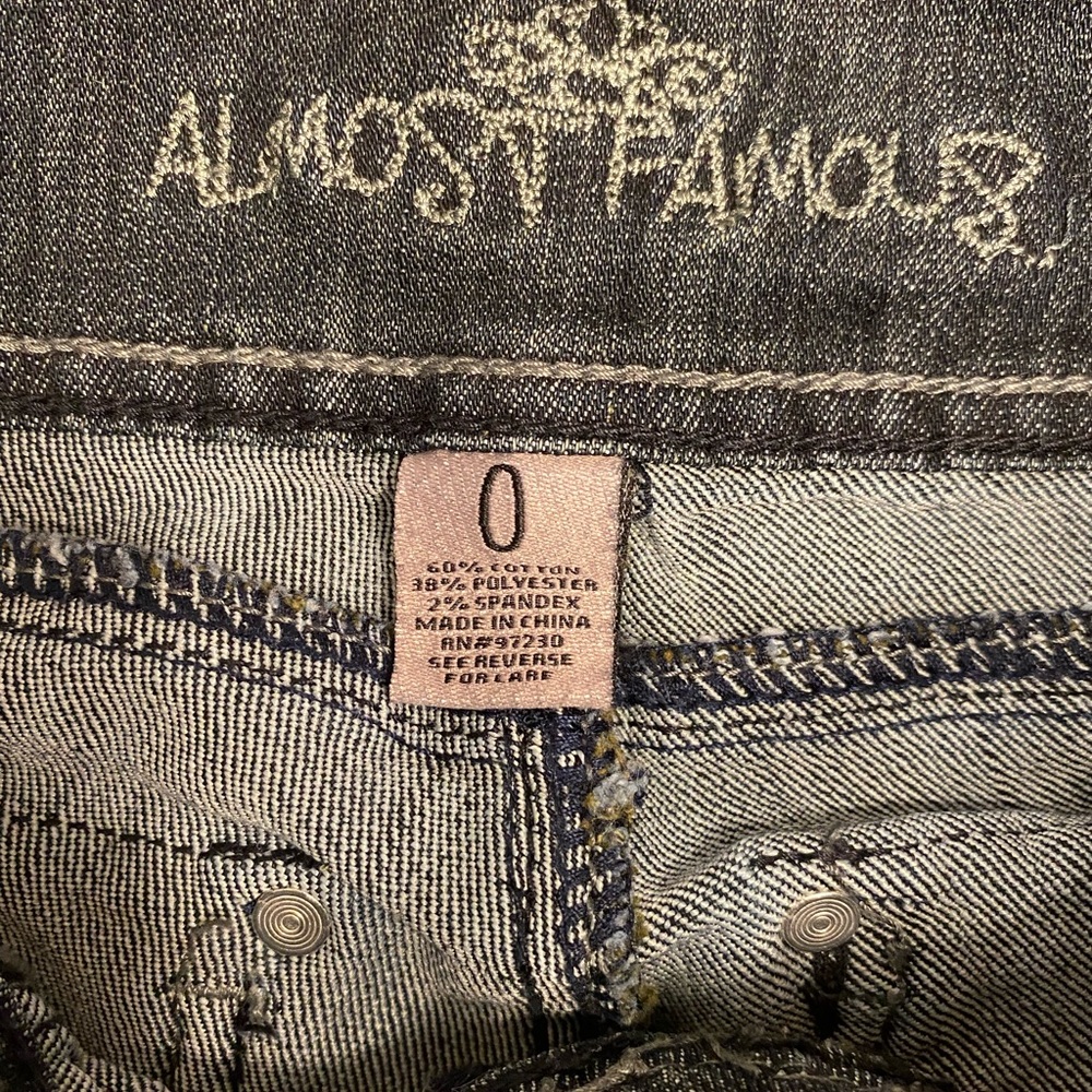 Jeans - Picture 4 of 4